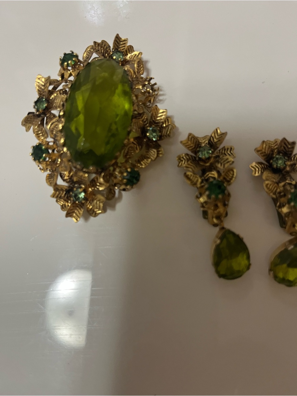 Gold-Tone Lime Green Glass Floral Brooch (With Matching Drop Earrings)